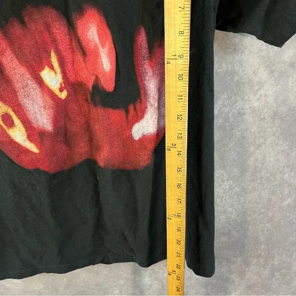 🔺SOLD🔺 The Cure Shirt Unisex Medium M Black Red Big Logo Graphics 80s Band Tee - Picture 6 of 6